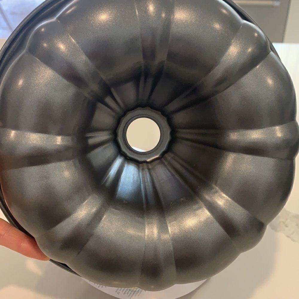 Fluted Tube Pan🧑‍🍳  - Picture 5 of 5